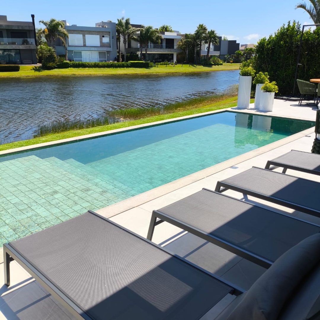 WhatsApp Image 2025-01-14 at 14.39.31 (1)