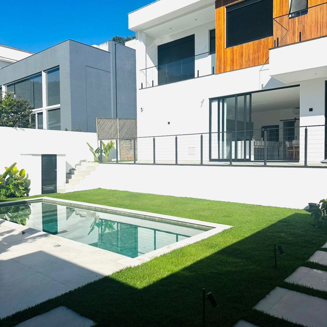 WhatsApp Image 2025-10-01 at 11.01.28 (1)